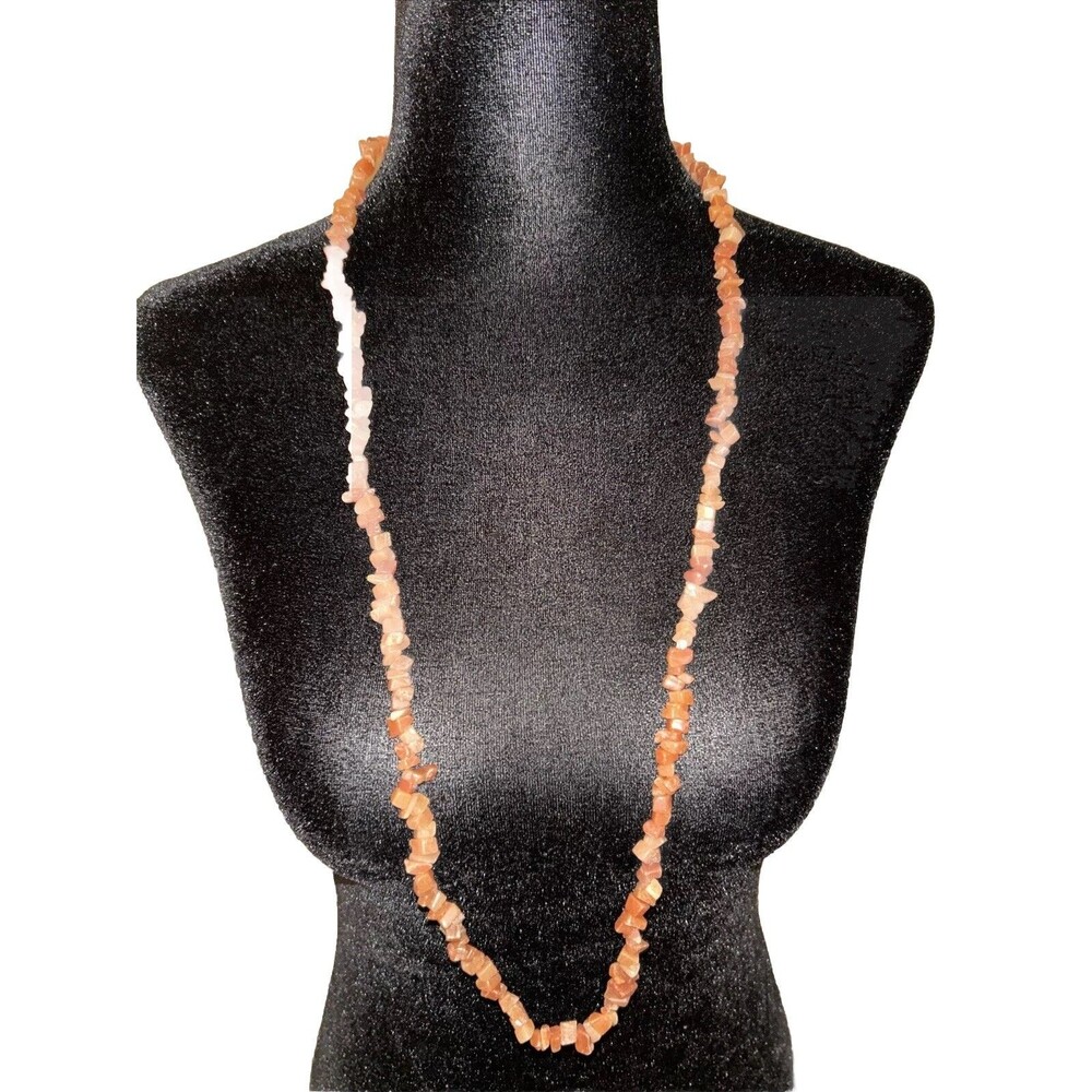 Fashion Jewerly Chip Necklace Light Pink 16.5 Inches